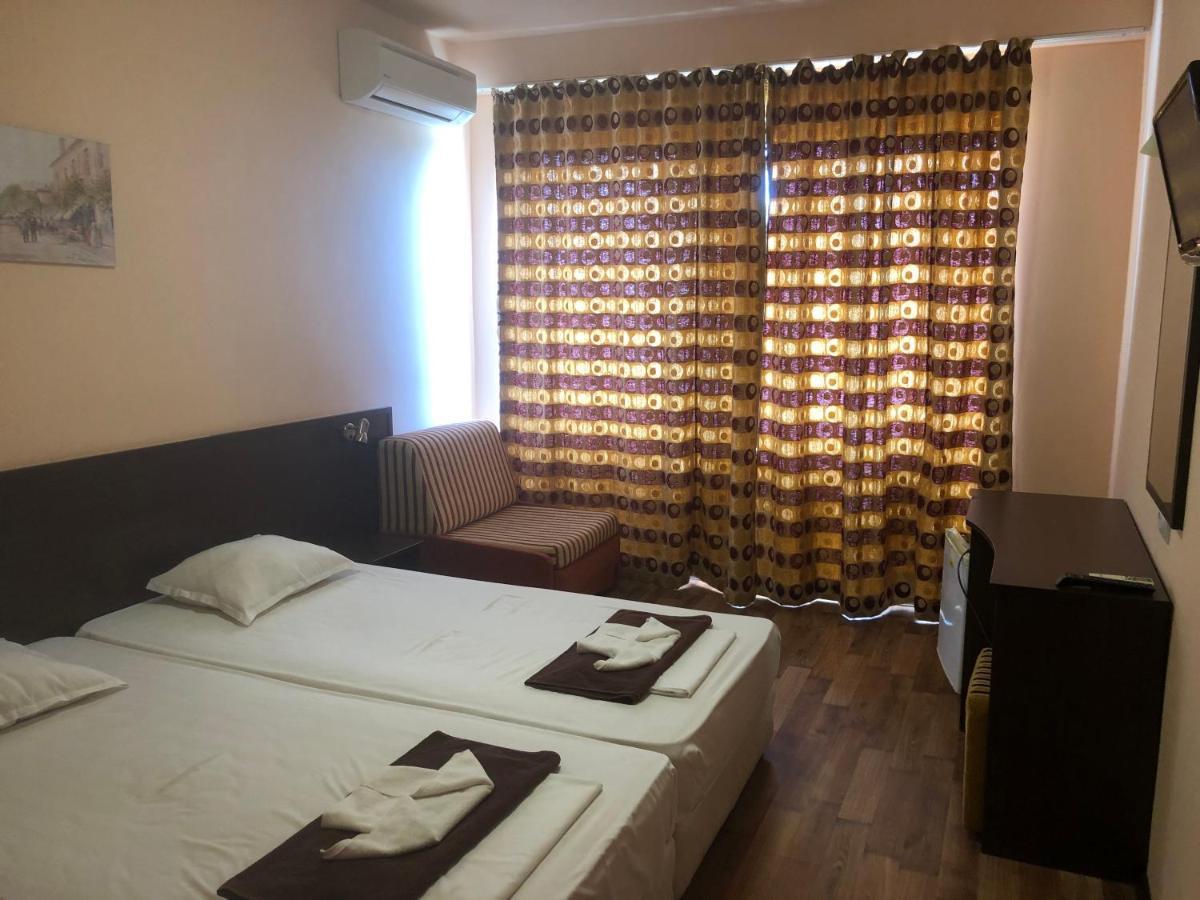 Bisser Hotel - Free Parking - Free Pool Access 巴尔奇克 外观 照片
