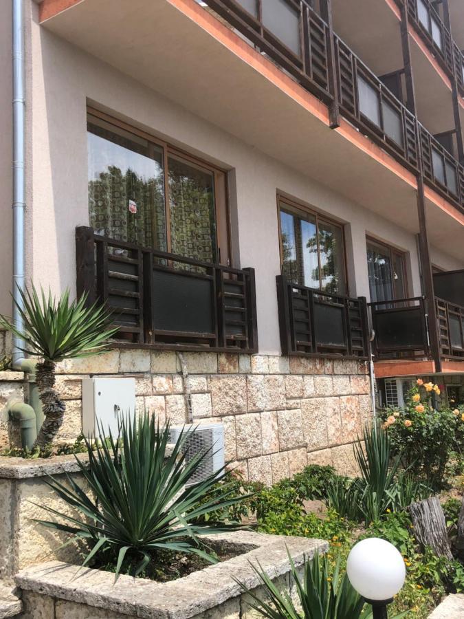 Bisser Hotel - Free Parking - Free Pool Access 巴尔奇克 外观 照片