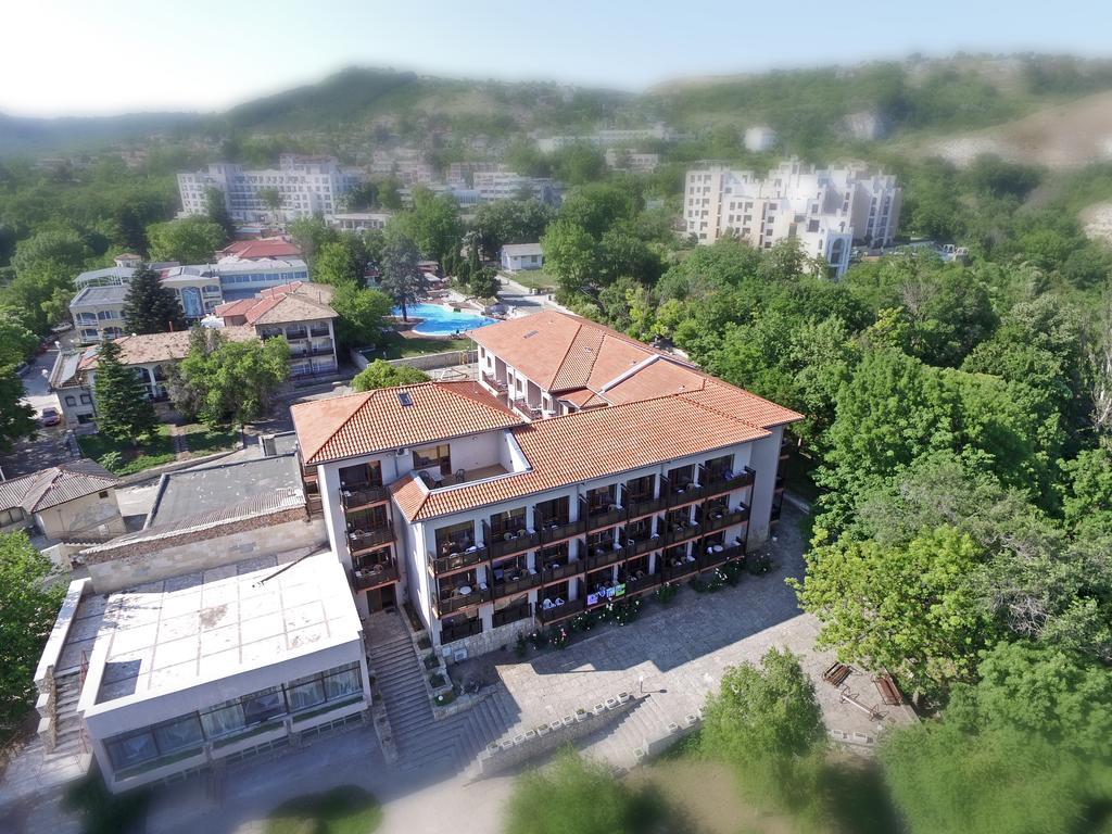 Bisser Hotel - Free Parking - Free Pool Access 巴尔奇克 外观 照片